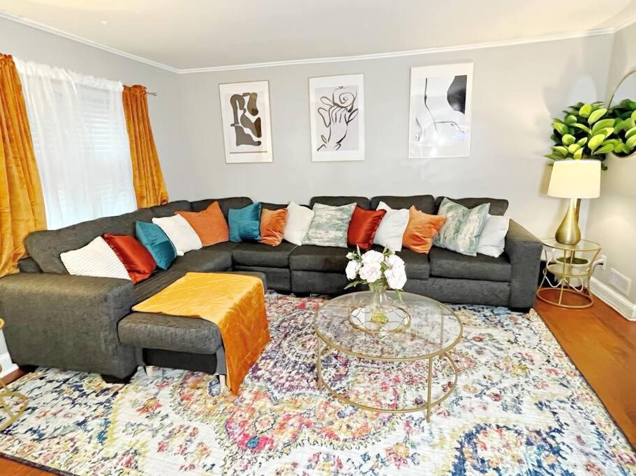 Towson Center BNB image