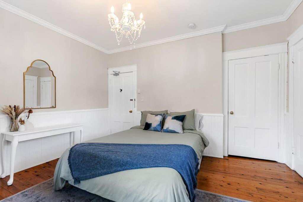 Studio 6 ~ 1 BDRM w/ Private Bath & Balcony photo 1