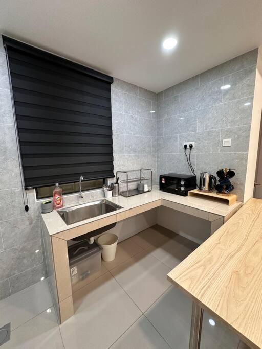 Minimalist City View Home with 3BR at Meru Ipoh photo 2