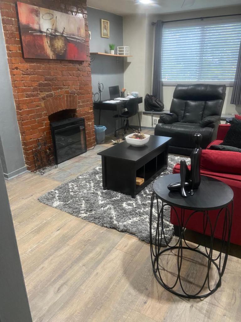 Cuddys Place image