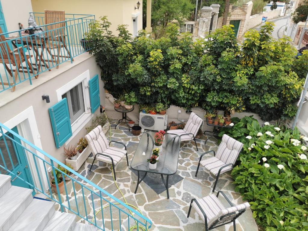 Thor Freyjas of Poseidonia Syros Holiday House photo 1