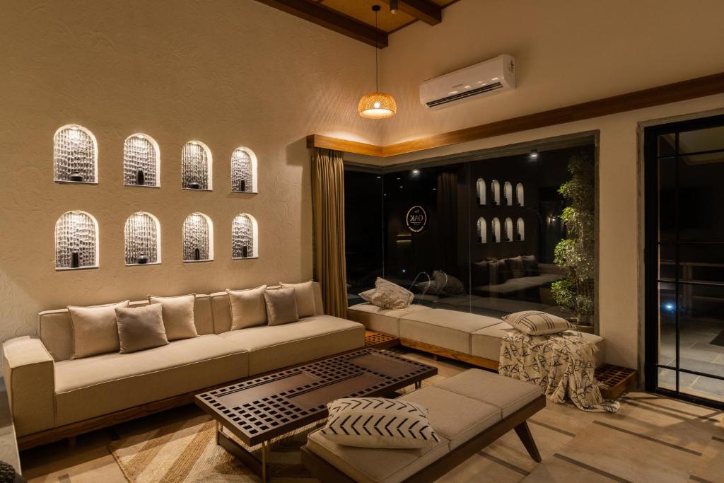SaffronStays Moringa Valley - Oak Villa photo 1