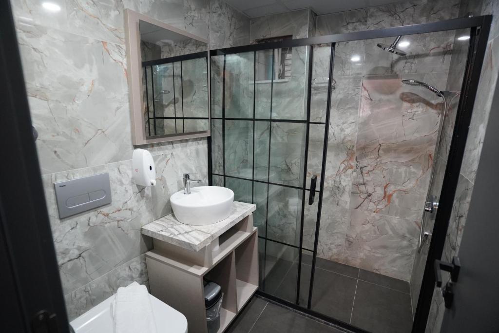 Talles Loft Hotel - Tap to explore photos