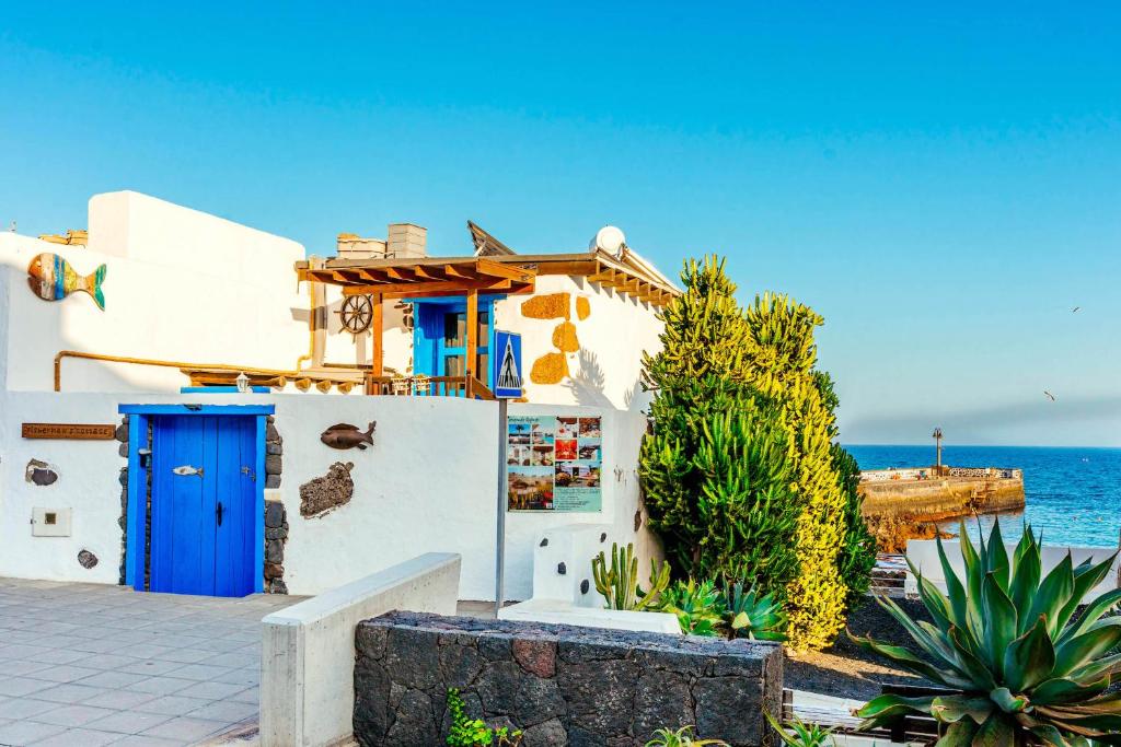 Eco Fisherman's Seafront Cottage