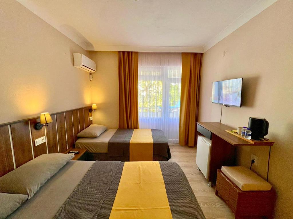 Cord Hotel & Resort photo 2