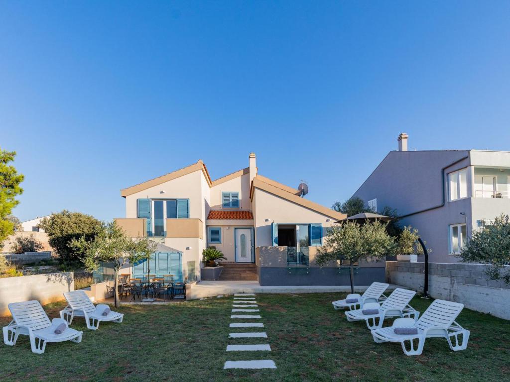 Holiday Home Victoria by Interhome photo 1