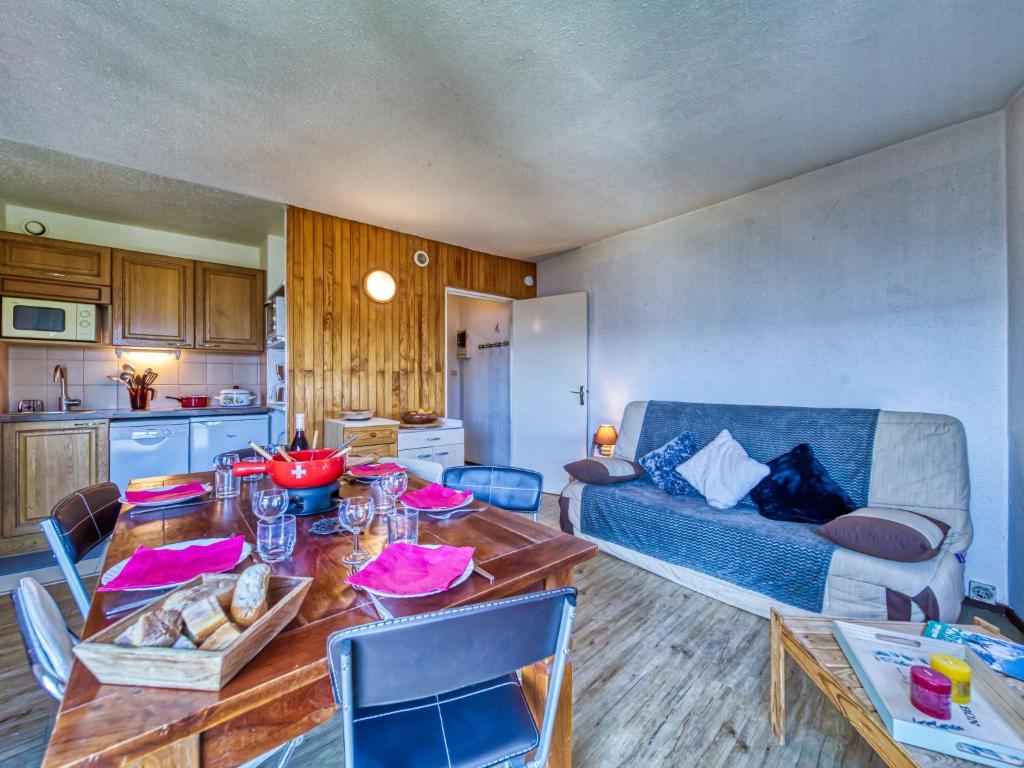 Apartment Baikonour-8 by Interhome