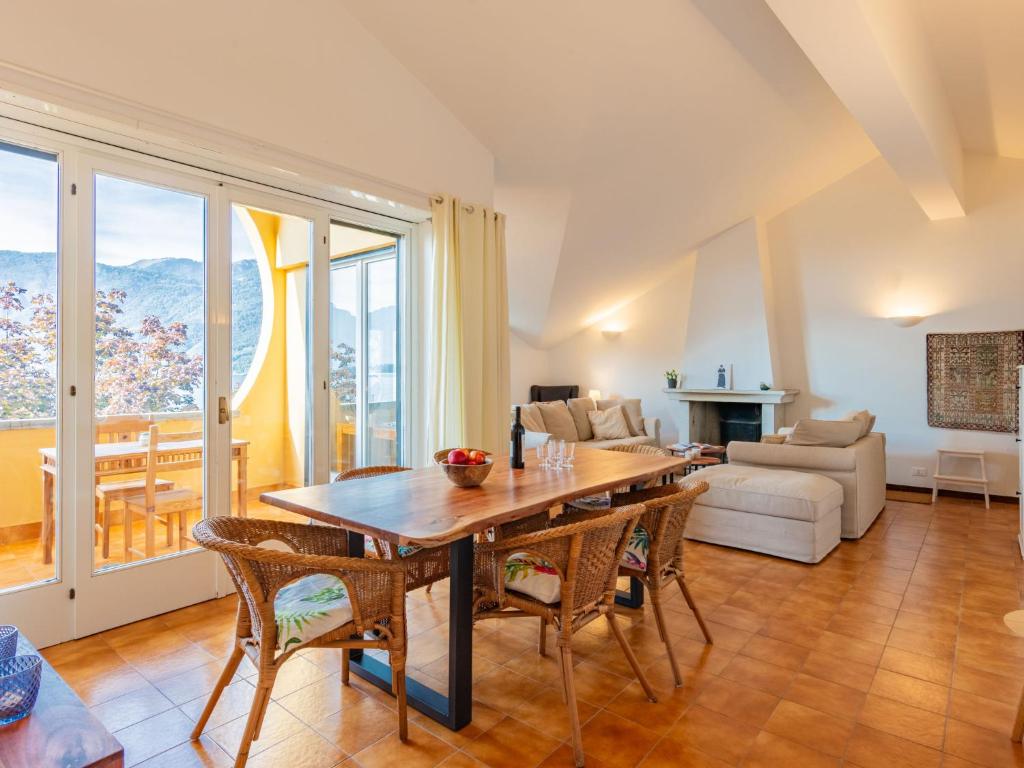 Apartment Punta Grumo B17 by Interhome