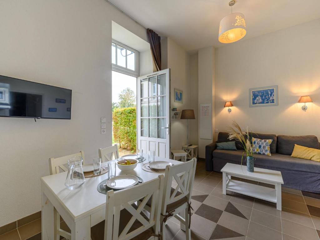Apartment Le Château de Kergonano-3 by Interhome photo 1