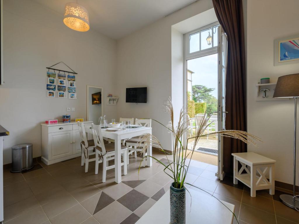 Apartment Le Château de Kergonano-3 by Interhome photo 4