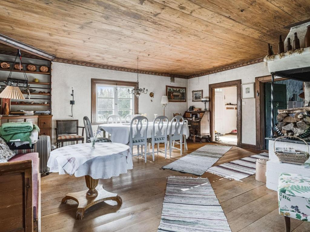Holiday Home Karsbo gård - VML114 by Interhome photo 2