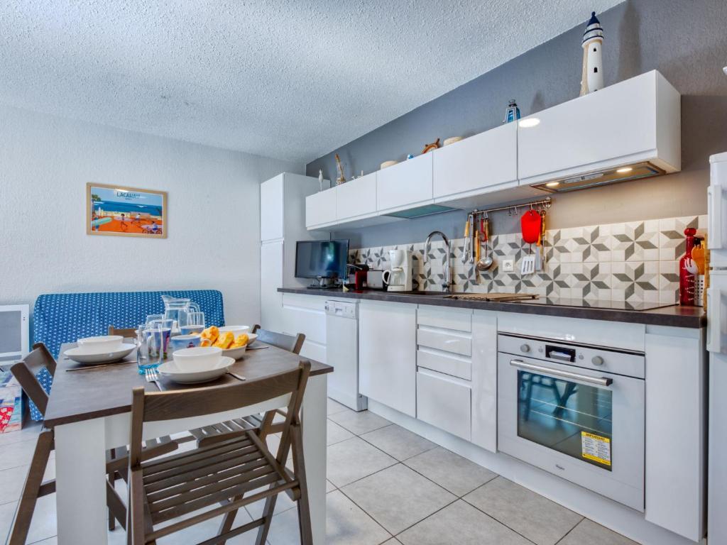 Holiday Home Les Pins-13 by Interhome photo 4