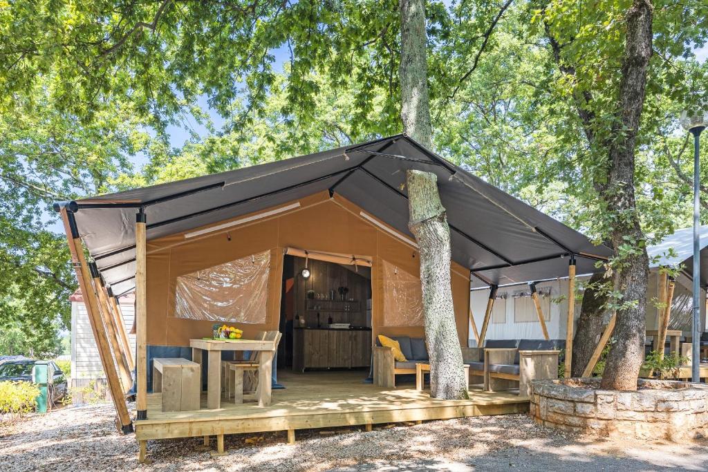 Easyatent Safari tent Aminess Maravea photo 2