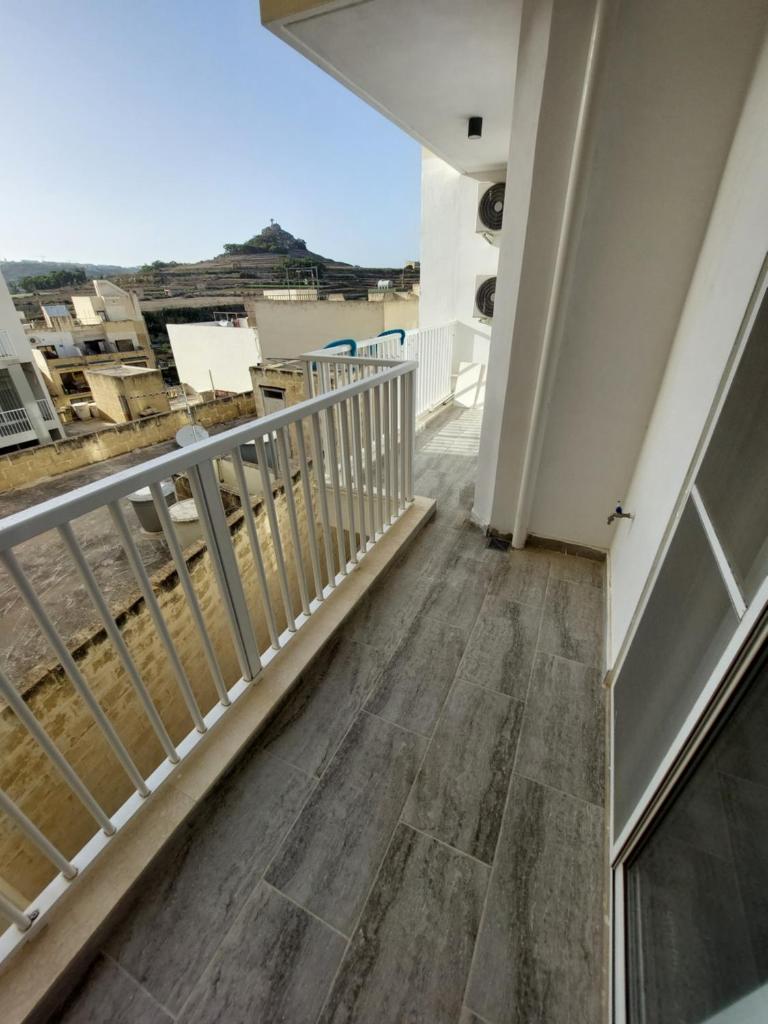 Serenity Apartment photo 2
