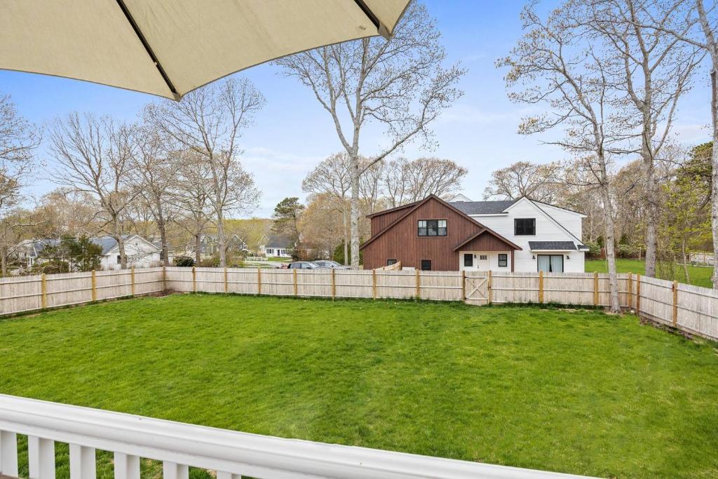 Sagamore Beach Bungalow - Dog Friendly: Bourne photo 1