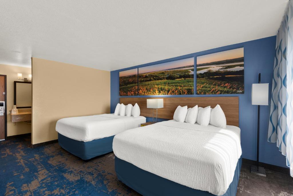 Days Inn by Wyndham Newton photo 3