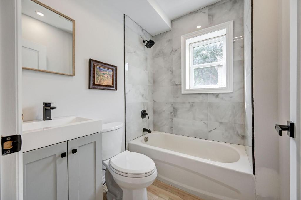 Brand New Home in Hamilton photo 4