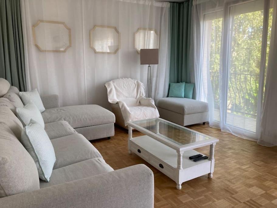 *Family home near Disneyland/Paris games 2024* photo 3