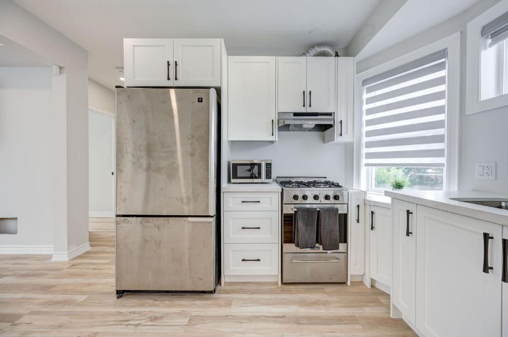Brand new 2 Bedroom plus Loft in Hamilton photo 1