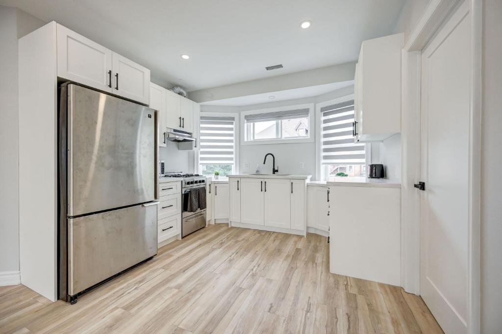 Brand new 2 Bedroom plus Loft in Hamilton