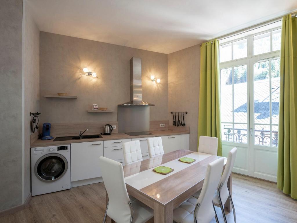 Appartement Mont-Dore, 3 pièces, 6 personnes - FR-1-608-33 photo 2