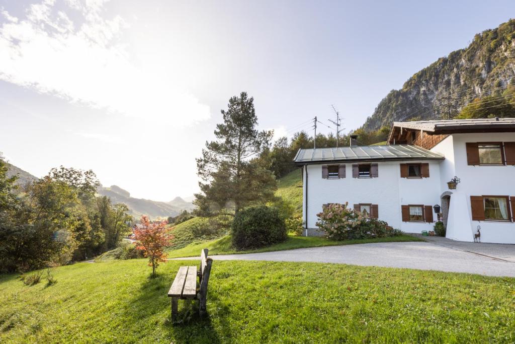 Ferienwohnung Alpenglück photo 3