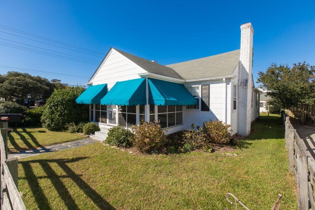 53rd Street Retreat image