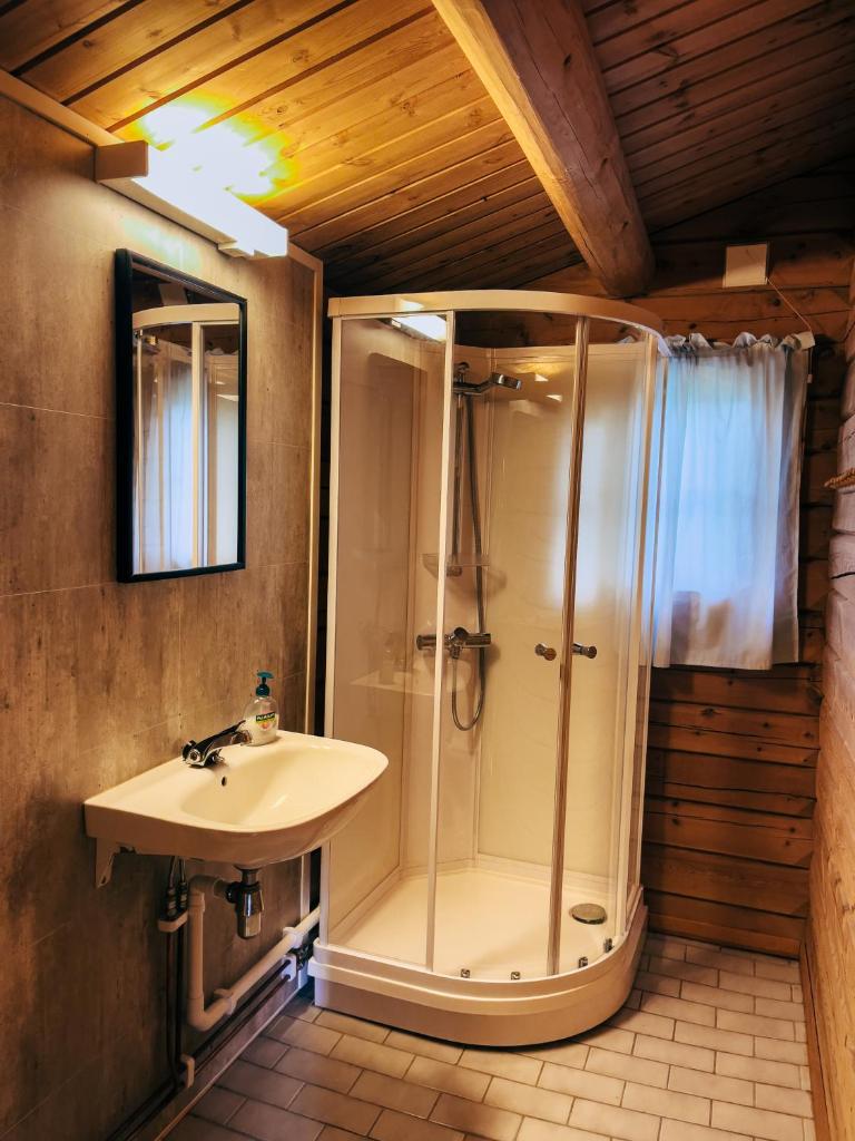 Ryen Hytteutleie - Cottages - Tap to explore photos