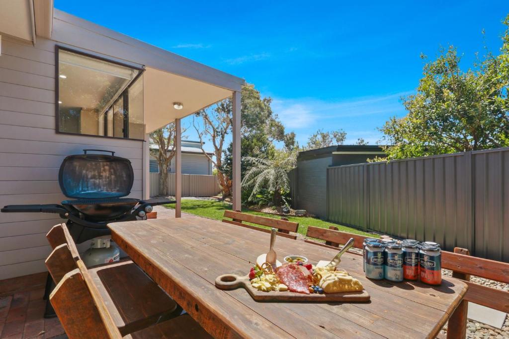Sunrise Point Beach House by Experience Jervis Bay photo 2