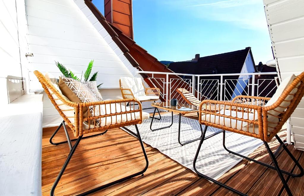 ROMANTIC-Apartment, Dachterrasse, Waldblick, Maisonette, Free Coffee, 90m2