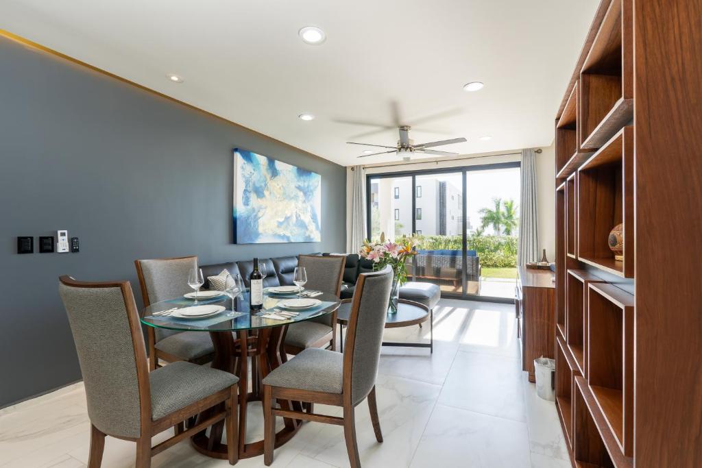 Beach Access, 4 Beds, 2 Bedroom, 2 Bath, Quadrant 4107 photo 2