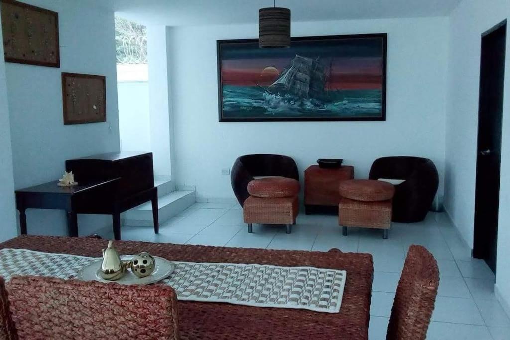 MiramarJR photo 4