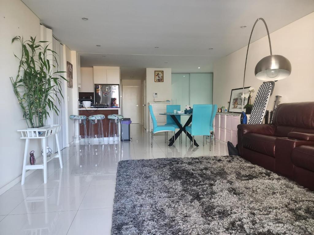 Parramatta Shared Apartment photo 2