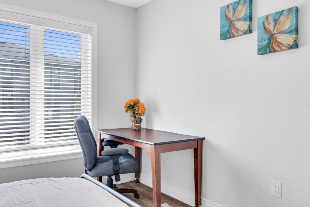 Private Master Bedroom with Lock photo 3