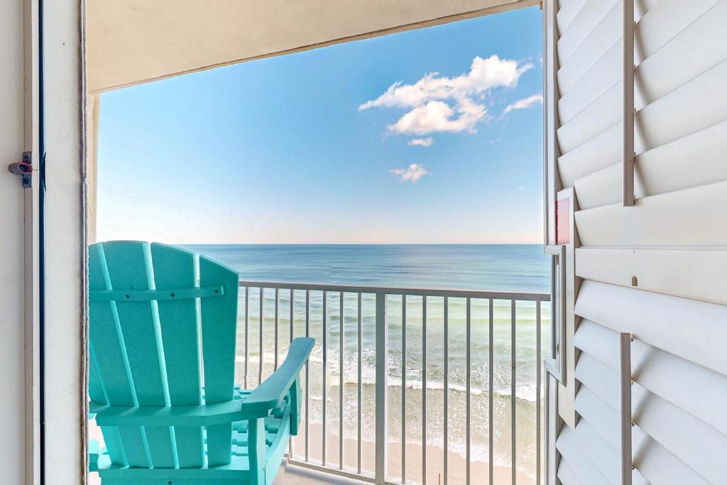 Sunshine & Oceanfront Serenity photo 2
