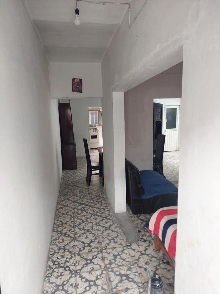 Habitación muy amplia céntrica cerca de avenidas principales photo 4