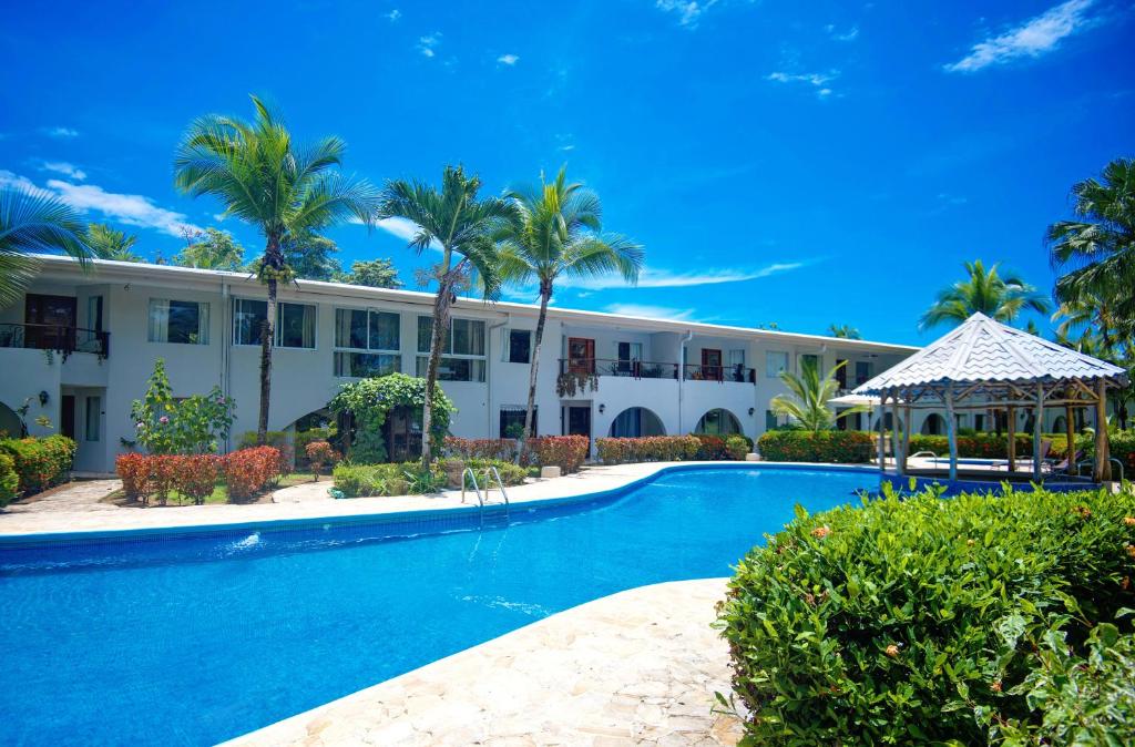Cozy getaway w/pool-tennis-bbq near Manuel Antonio