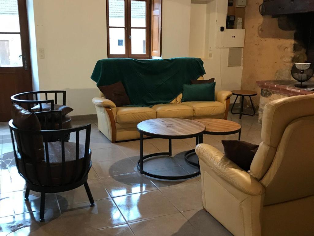 Gîte Yvré-l'Évêque, 6 pièces, 12 personnes - FR-1-410-342 photo 1