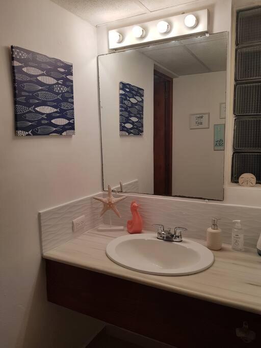 Beach Suite 2 Pools A/C Wifi Kitchenette photo 3