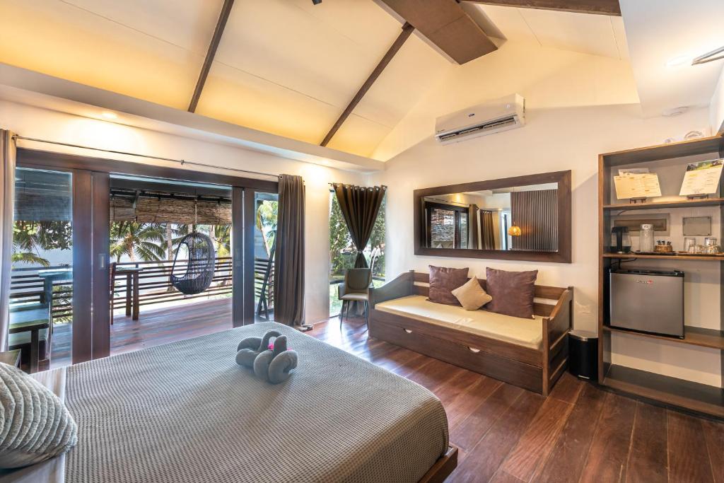 Siargao Island Villas Room Type - Beachfront Villa