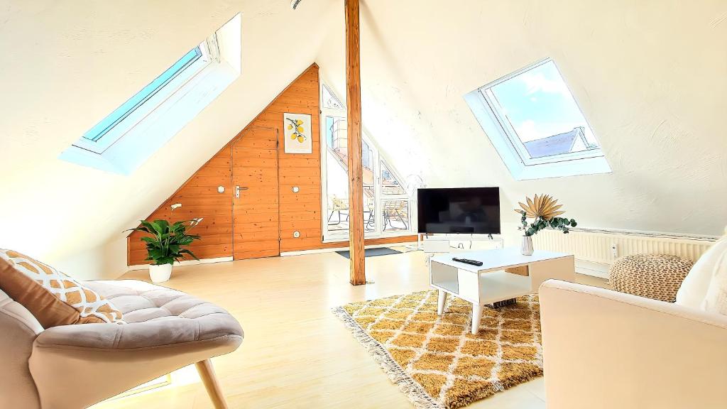 ROMANTIC-Apartment, Dachterrasse, Waldblick, Maisonette, Free Coffee, 90m2 photo 4