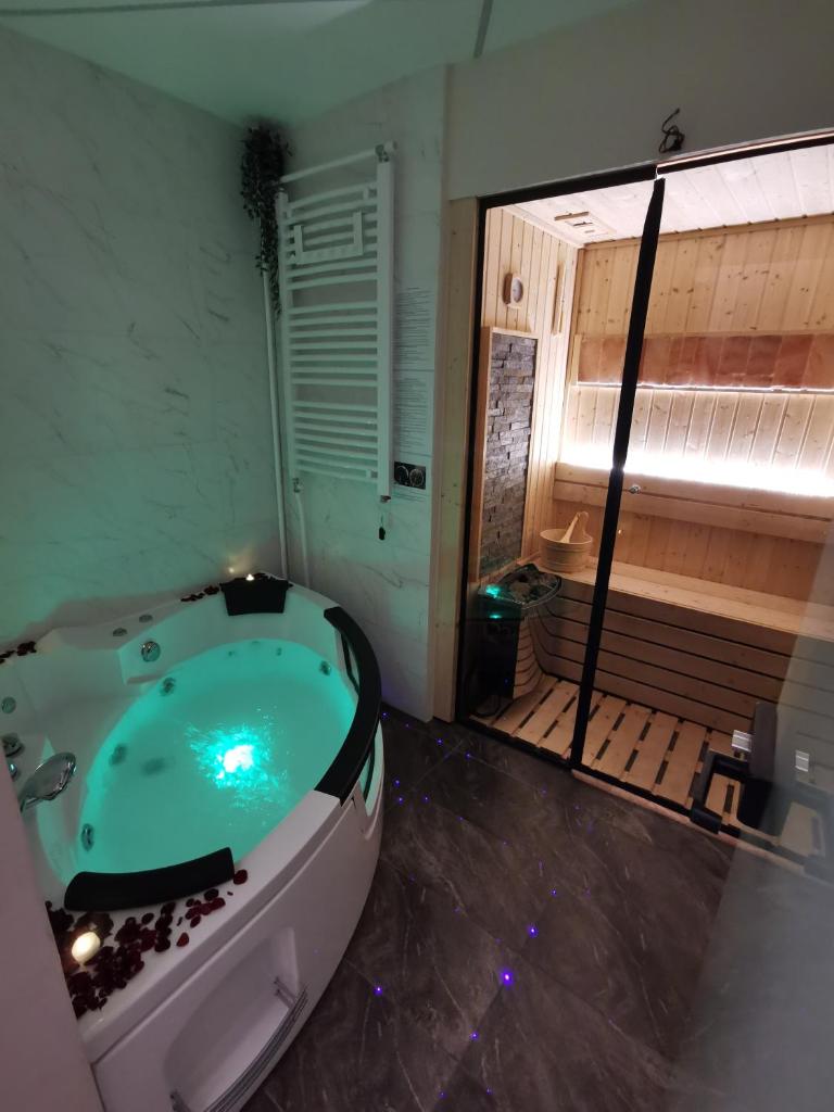Princ Lux Spa with free parking photo 2