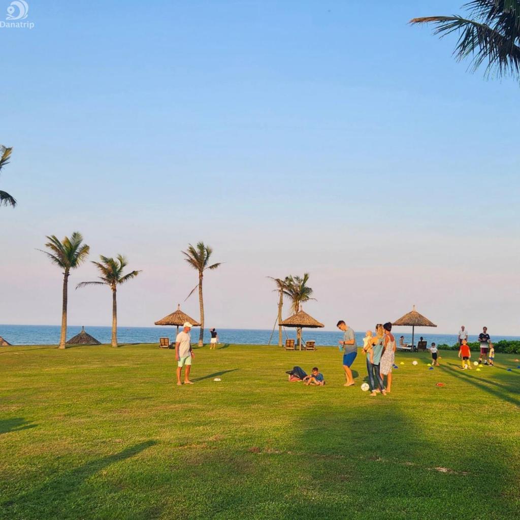 Memories Holiday beach villa Da Nang