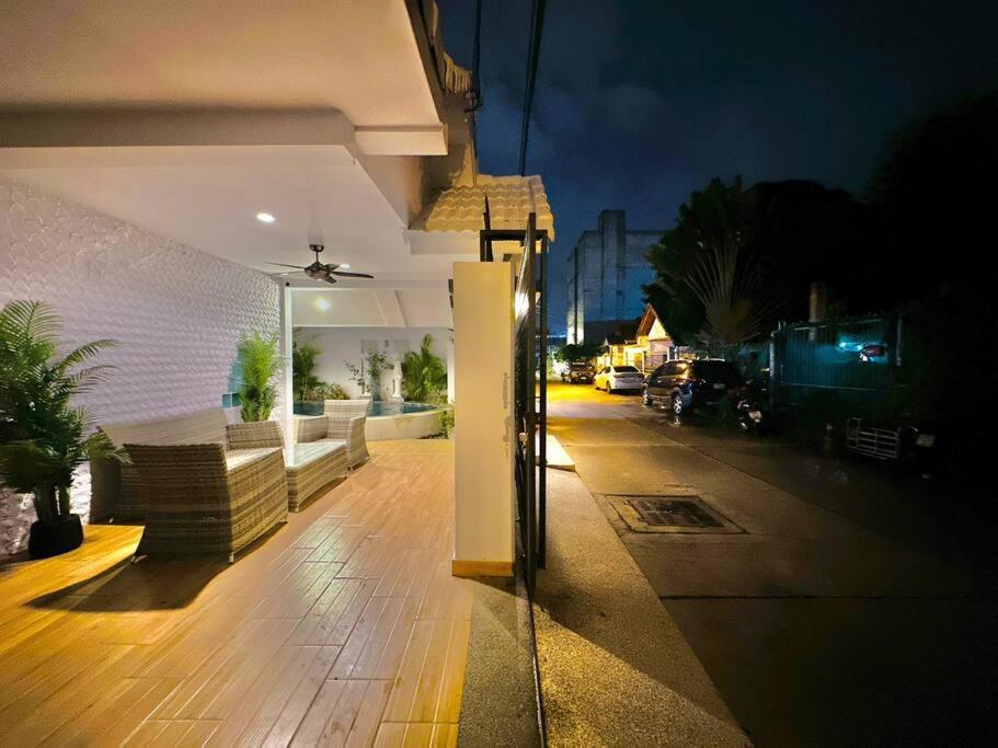 Turtles Cove 4 Bedroom Pvt Pool Villa - Near Walking Street Pattaya Sabai photo 2