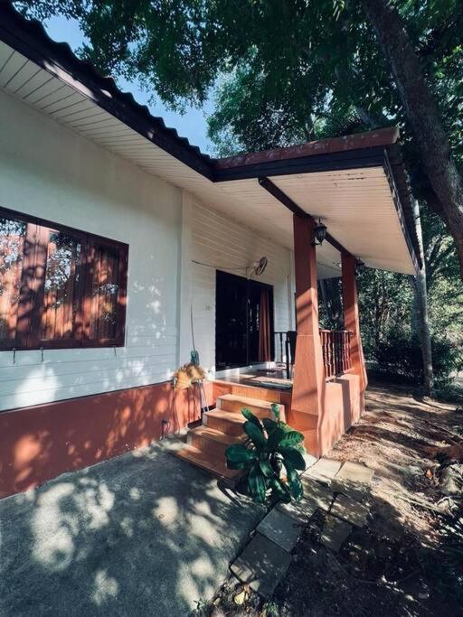 bungalow photo 1