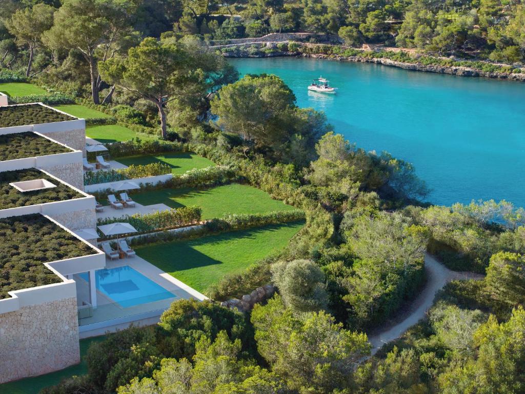 Ikos Porto Petro photo 1