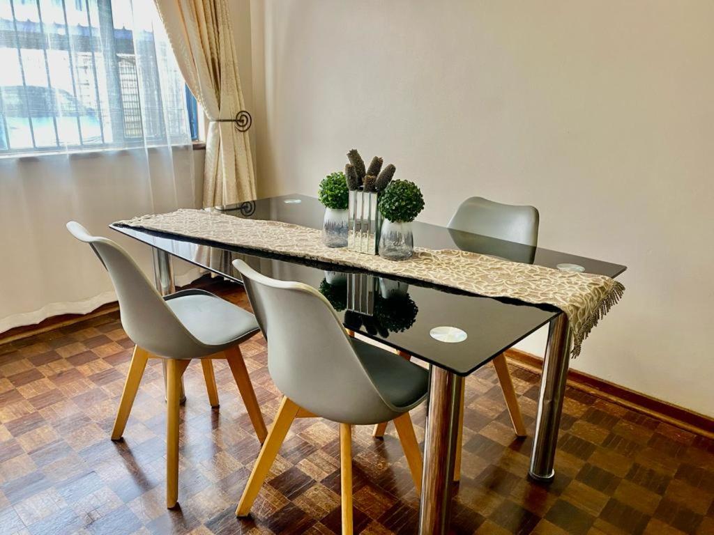 Lovely 2 bed apartment with garden - 2047 photo 1
