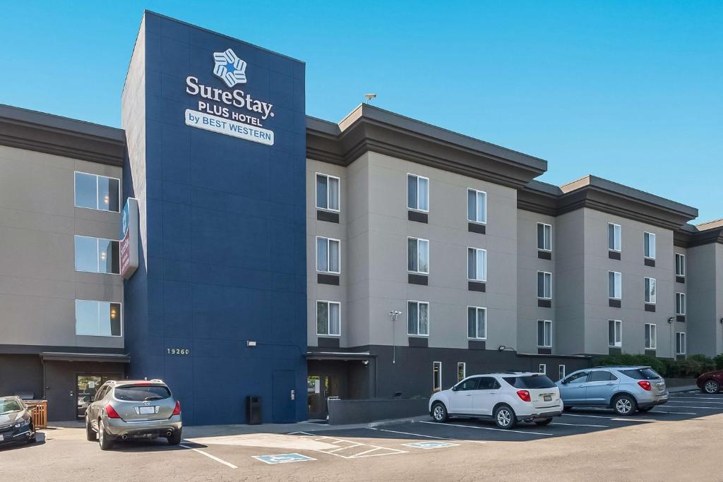 SureStay Plus Hotel by Best Western SeaTac Airport photo 1