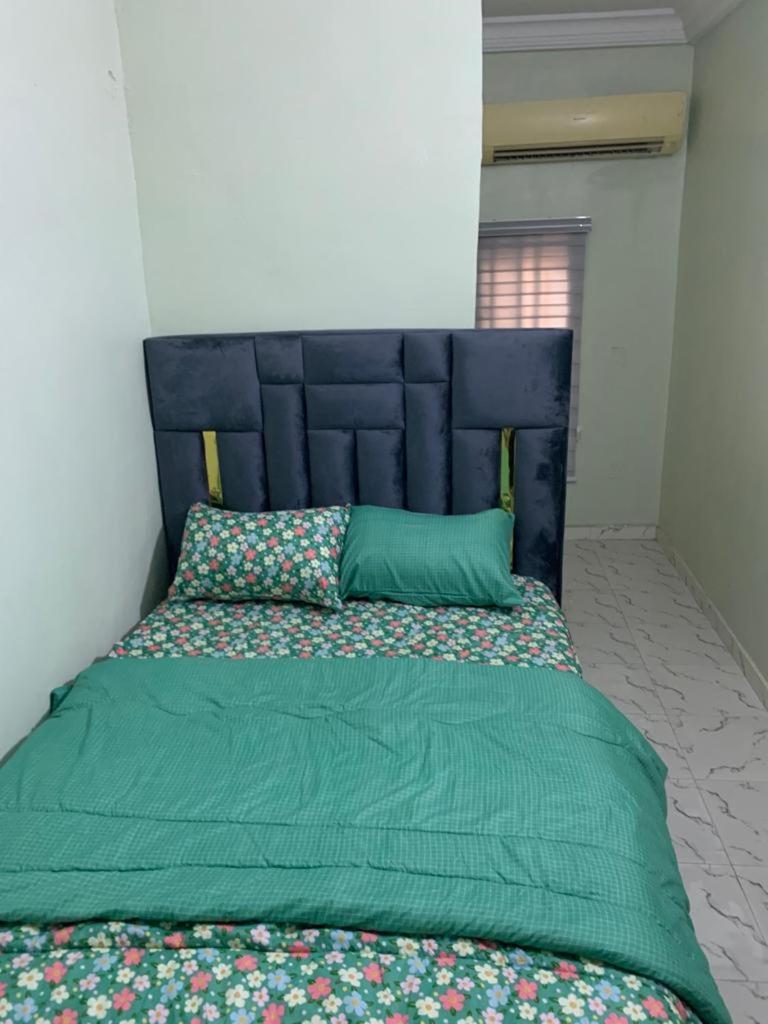 SERVICE APARTMENT photo 3