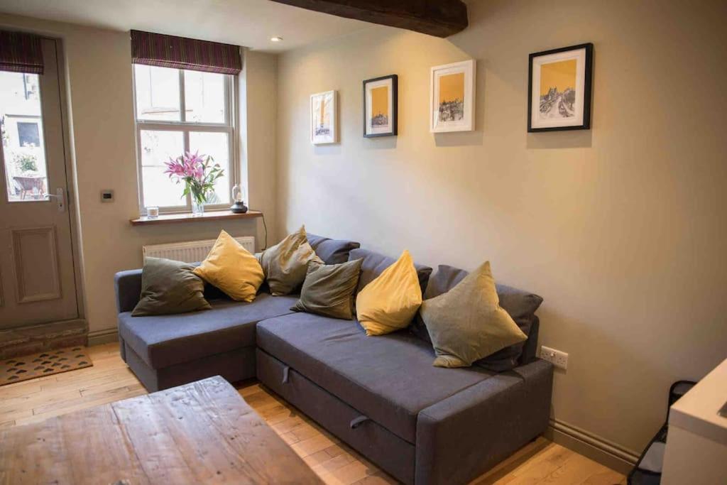 3 George Street Addingham photo 2